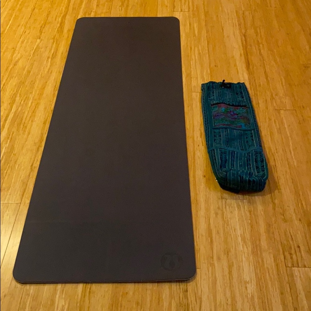Lululemon Yoga Mat + Lumily Bag SELL BY FEB 21!!